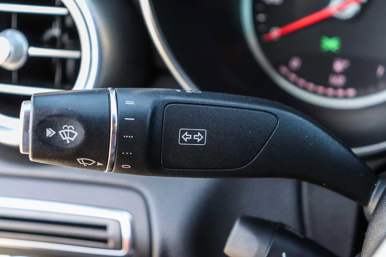 Used 2019 Mercedes-Benz C 300 Sedan image 19