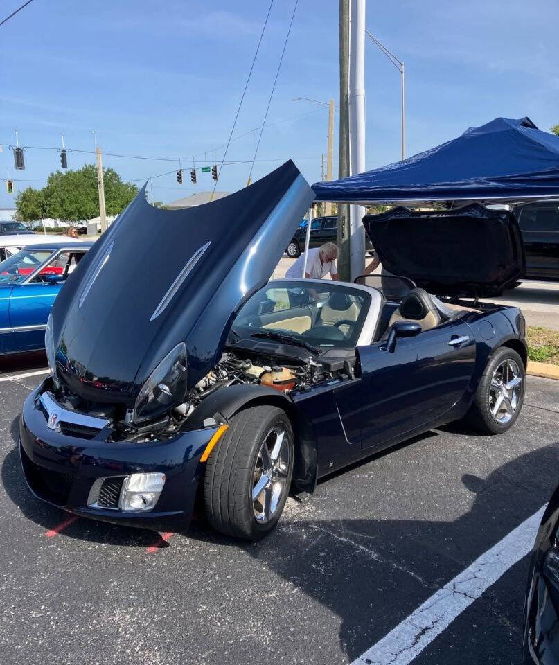 Used 2007 Saturn Sky Red Line image 2