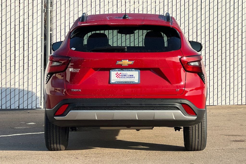 New 2026 Chevrolet Trax LT w/ Driver Confidence Package image 5