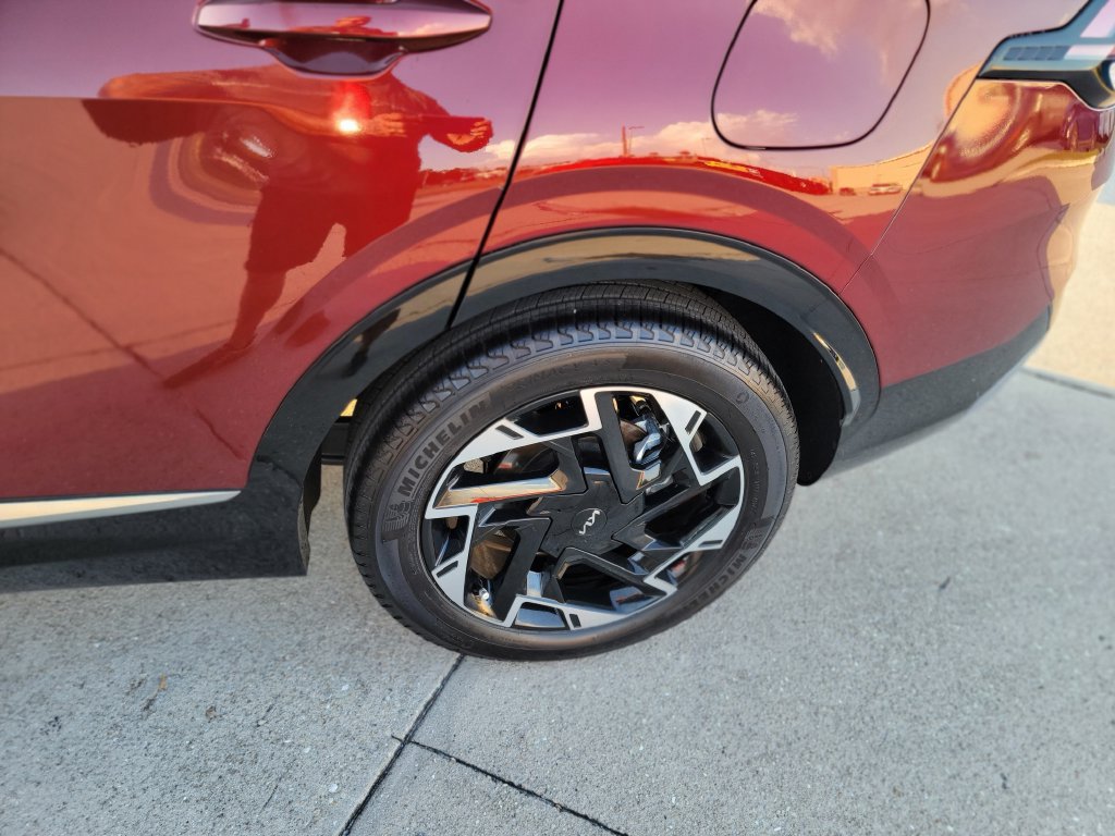 Used 2025 Kia Sportage SX FWD image 23