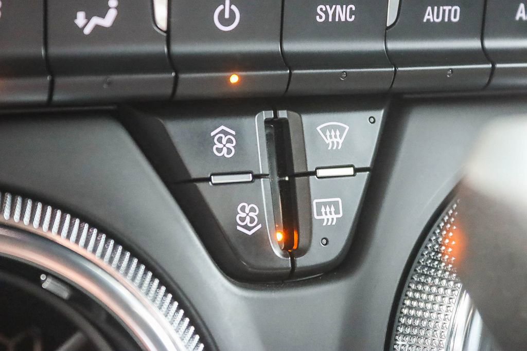 Used 2022 Chevrolet Camaro SS image 33