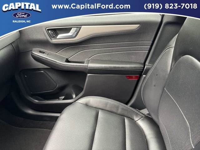 Certified 2022 Ford Escape SEL FWD image 28