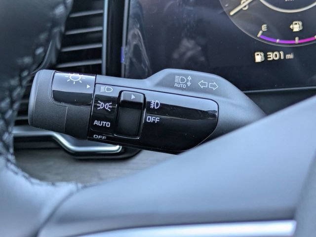 New 2025 Kia Sportage X-Pro image 32