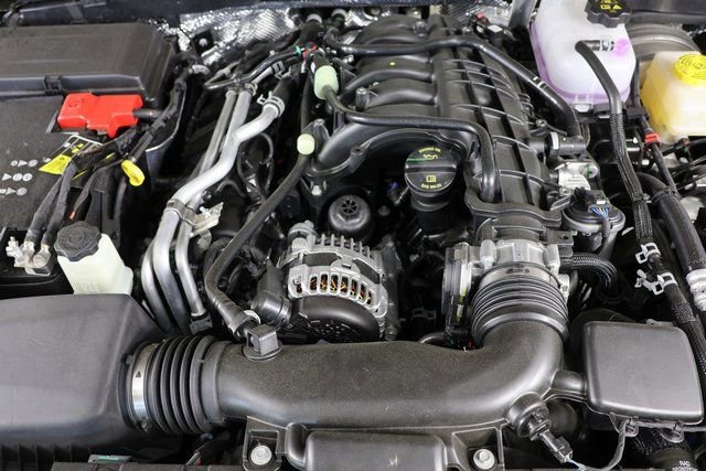 Used 2025 Jeep Wrangler Willys image 23