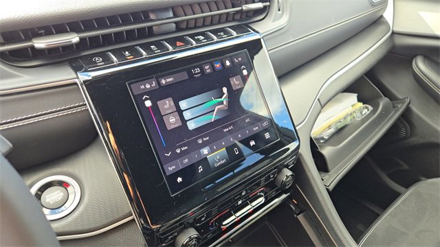 Certified 2023 Jeep Grand Cherokee Altitude image 12