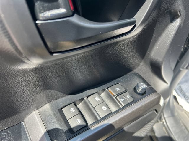 Used 2023 Toyota Tacoma SR5 AWD/4WD image 11