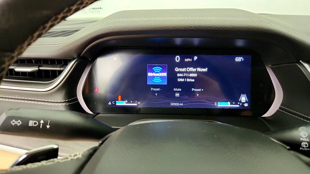 Used 2022 Jeep Grand Cherokee L Limited AWD/4WD image 33