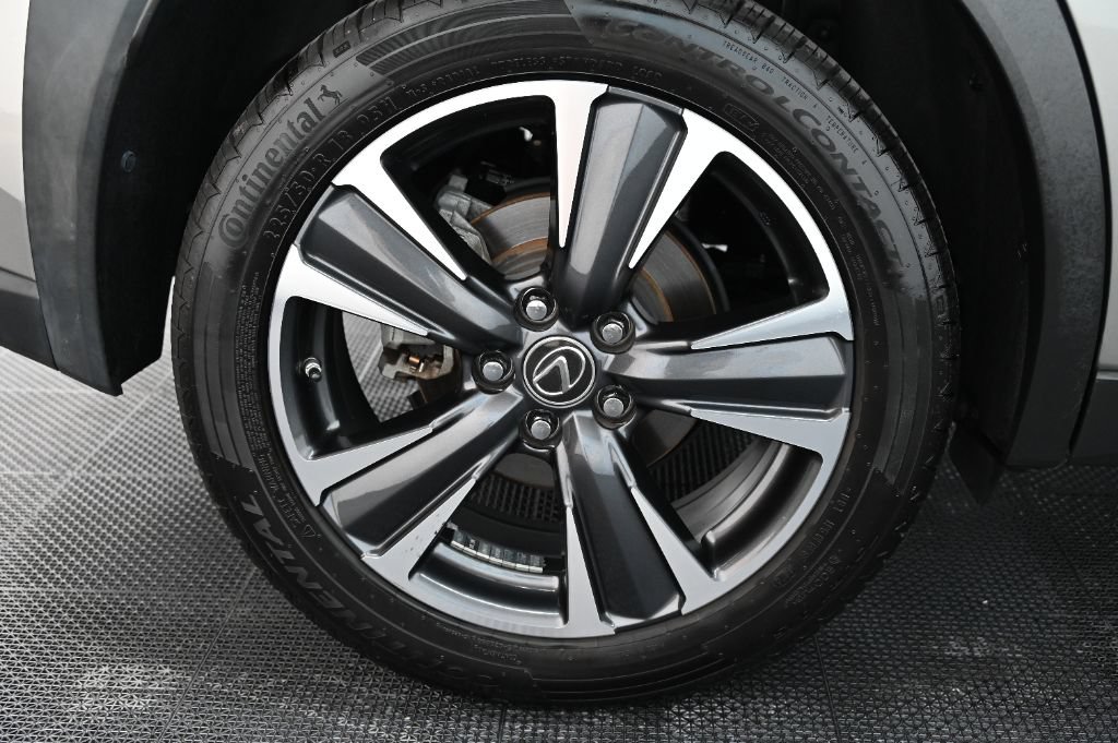 Used 2021 Lexus UX 200 w/ Accessory Package (Z2) FWD image 44