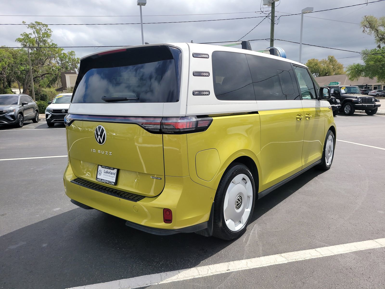 Certified 2025 Volkswagen ID. Buzz 1st Edition image 6