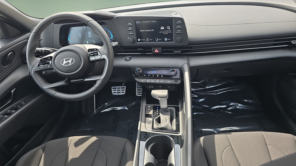 New 2026 Hyundai Elantra SEL Sport Premium FWD image 25