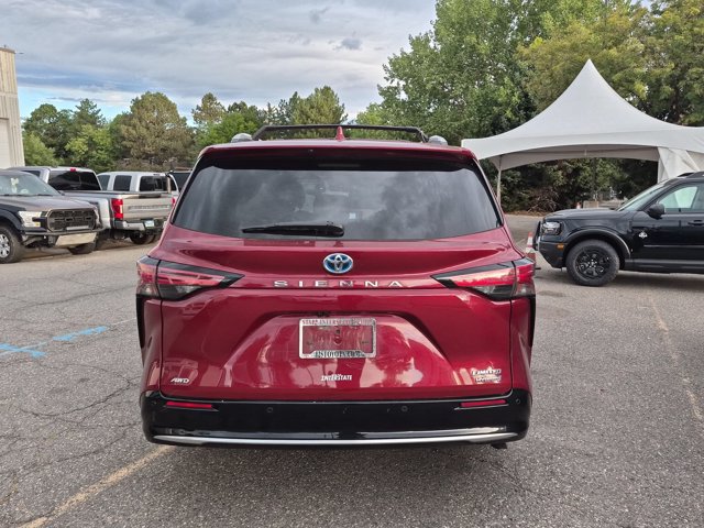Used 2021 Toyota Sienna Limited AWD/4WD image 6