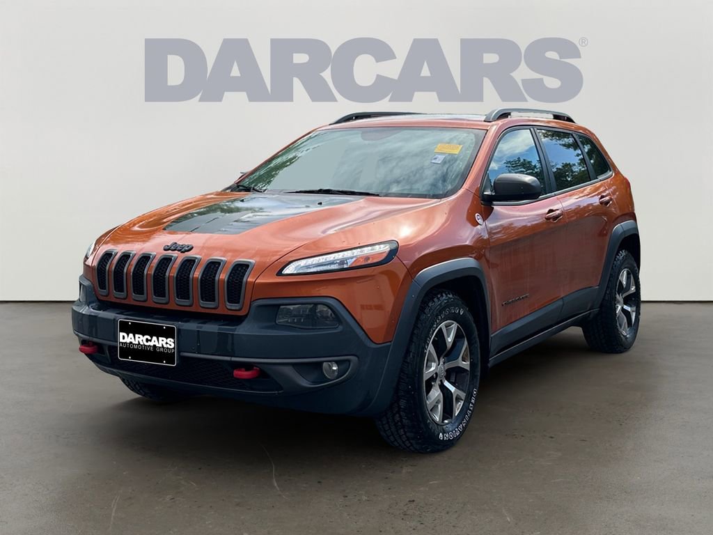 Used 2016 Jeep Cherokee Trailhawk w/ Comfort/Convenience Group AWD/4WD image 3