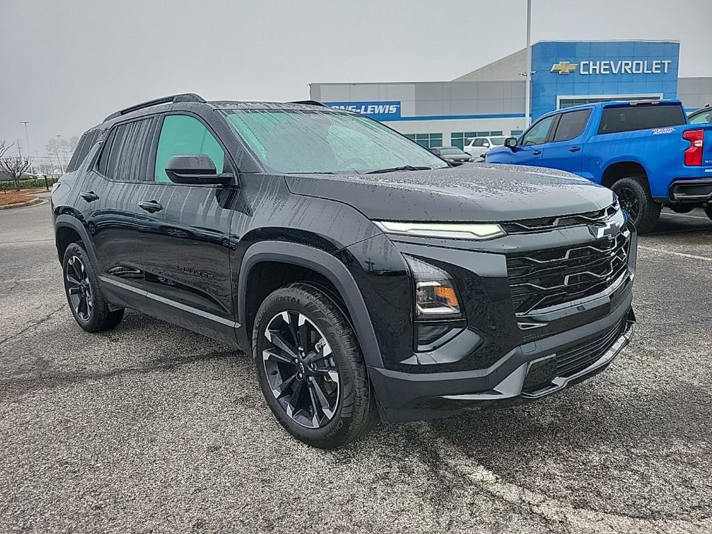 Used 2025 Chevrolet Equinox RS w/ Convenience Package III image 3