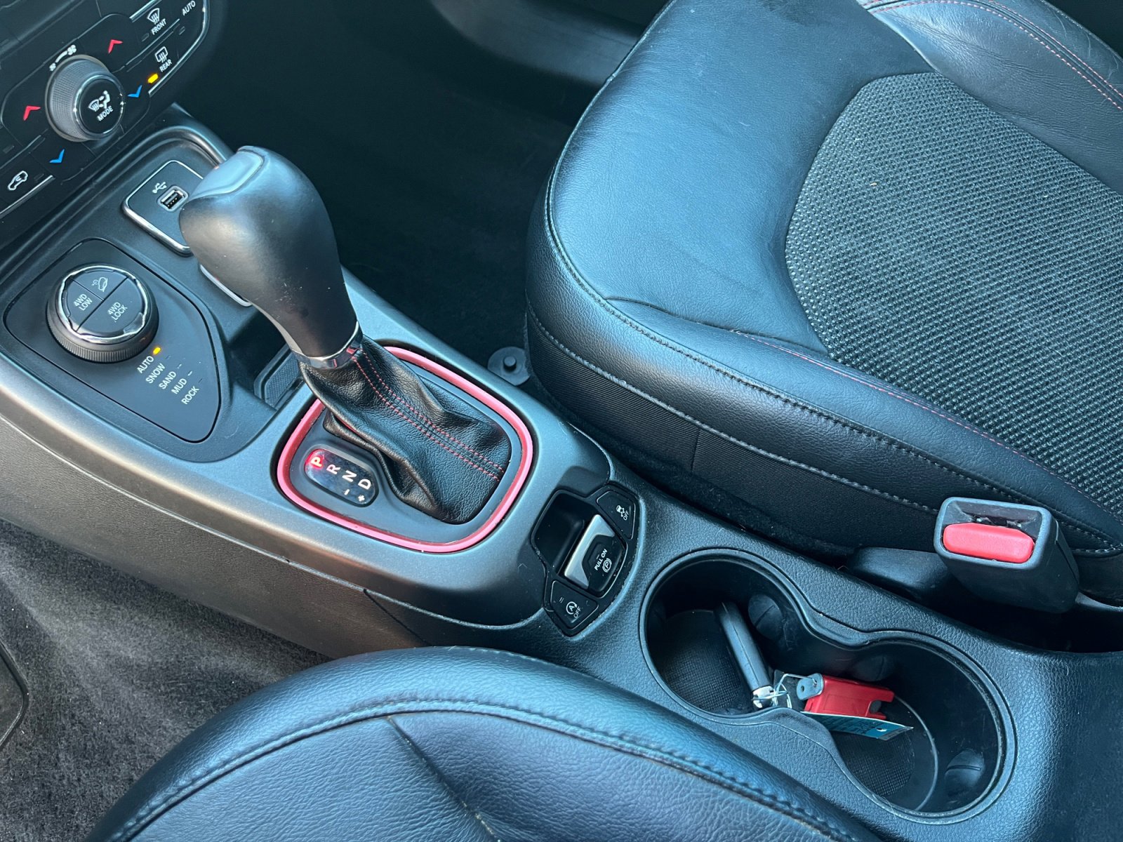 Certified 2018 Jeep Compass Trailhawk w/ Navigation Group image 33