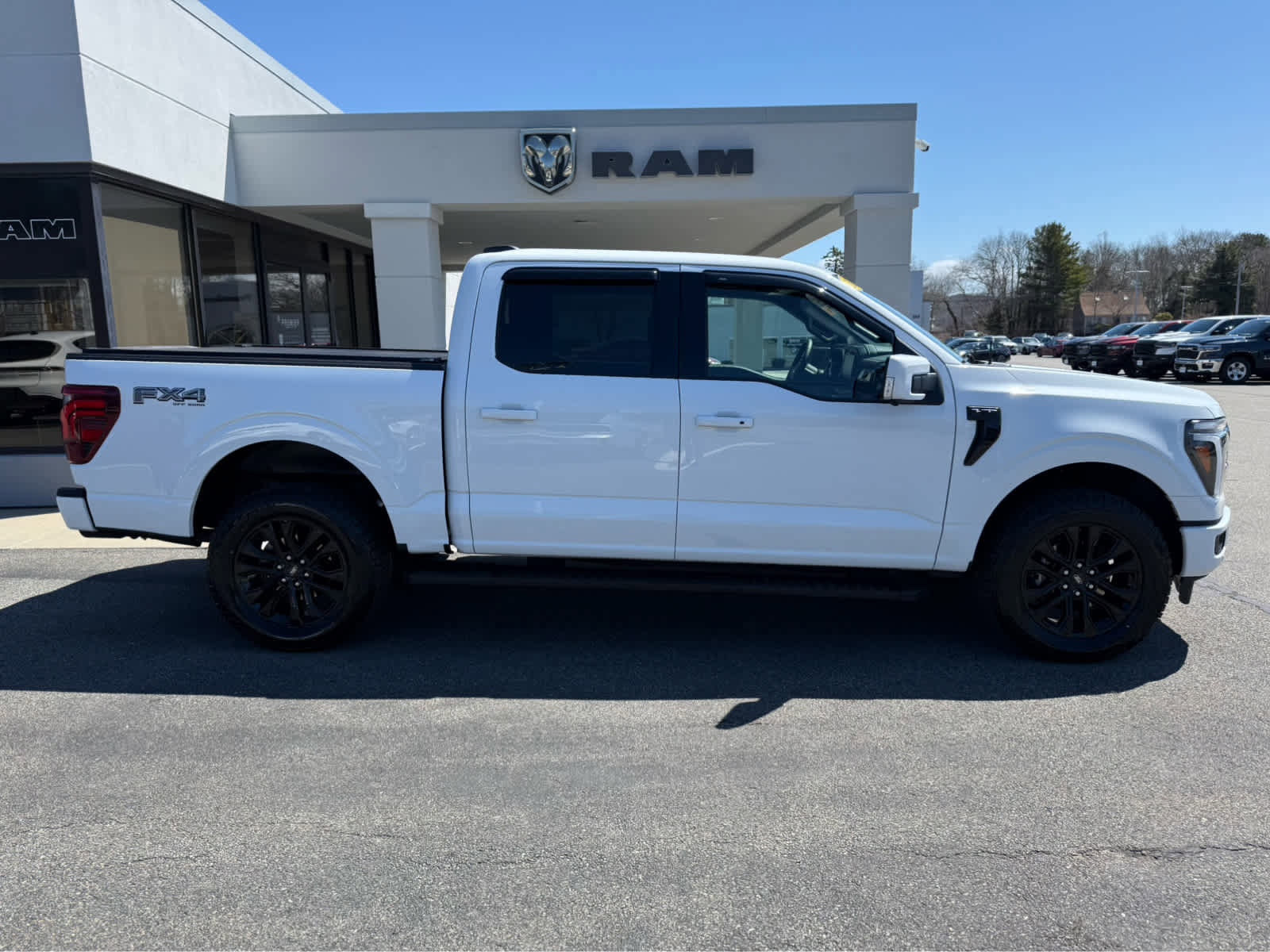 Used 2025 Ford F150 Lariat w/ Equipment Group 502A High image 10