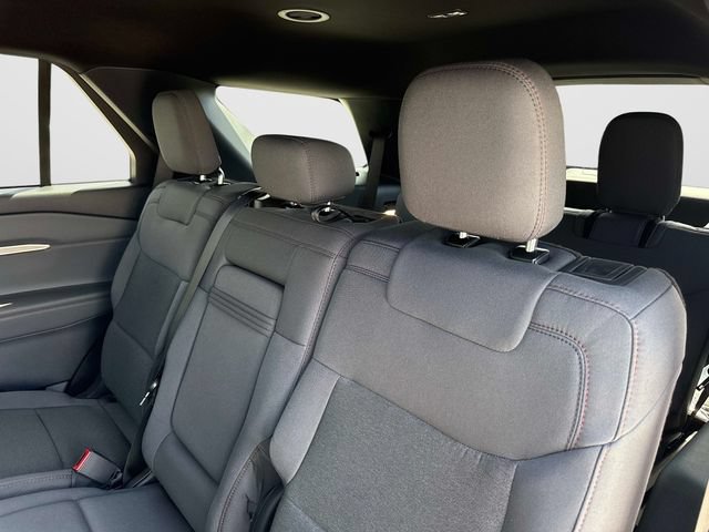 New 2027 Ford Explorer Active RWD image 15