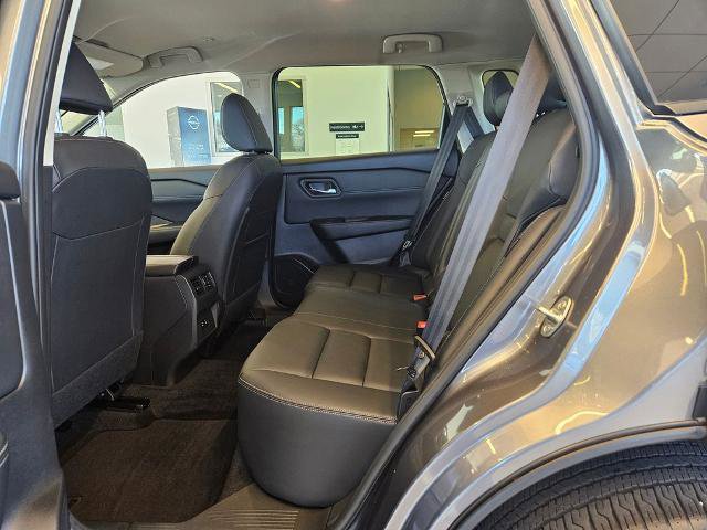 Certified 2025 Nissan Rogue SL image 26