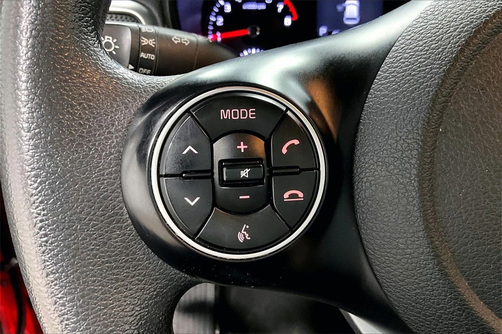 Used 2021 Kia Soul S image 11