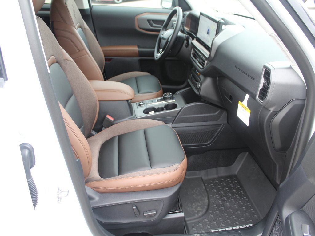 New 2025 Ford Bronco Sport Outer Banks w/ Outer Banks Tech Package+ image 14