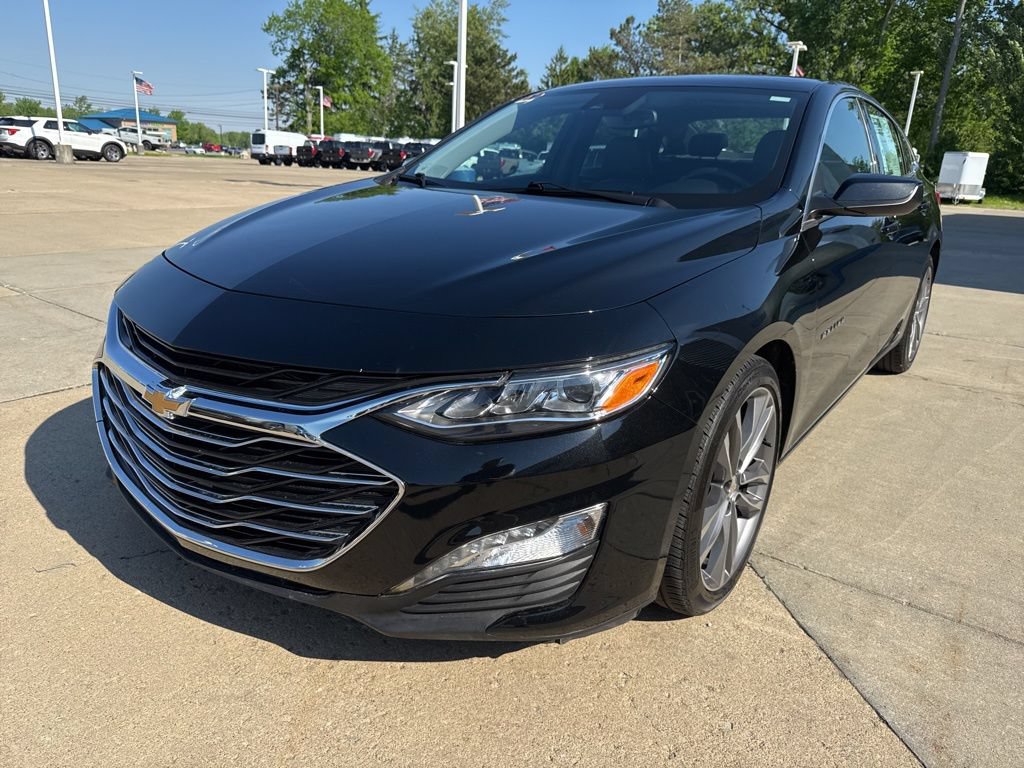 Used 2024 Chevrolet Malibu LT FWD image 2