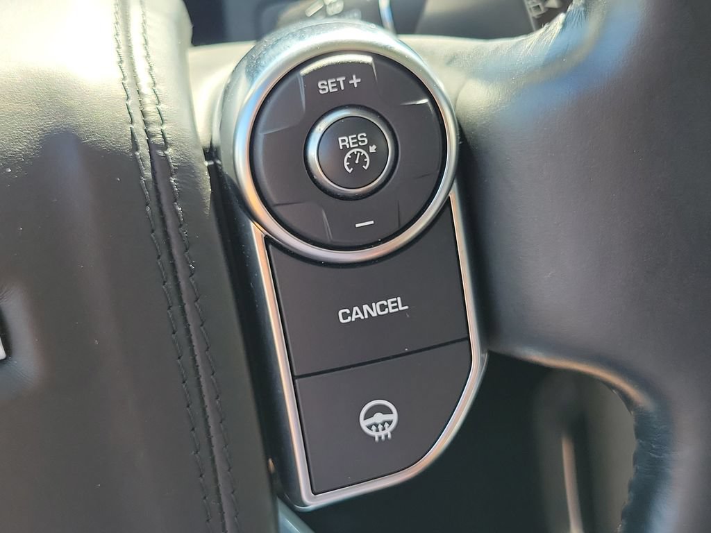 Used 2016 Land Rover Range Rover Supercharged AWD/4WD image 25
