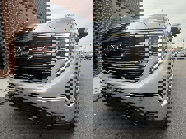 Used 2022 GMC Sierra 1500 SLT w/ SLT Premium Package image 10