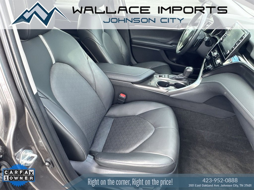 Used 2022 Toyota Camry XSE image 30