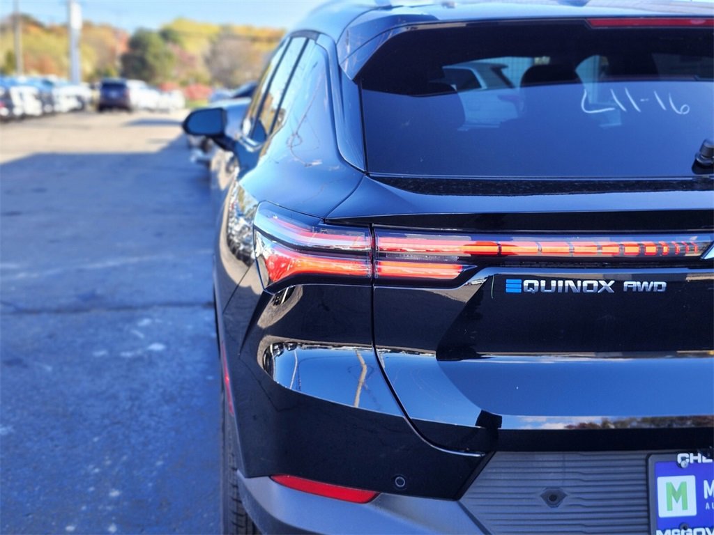 New 2026 Chevrolet Equinox EV LT image 9