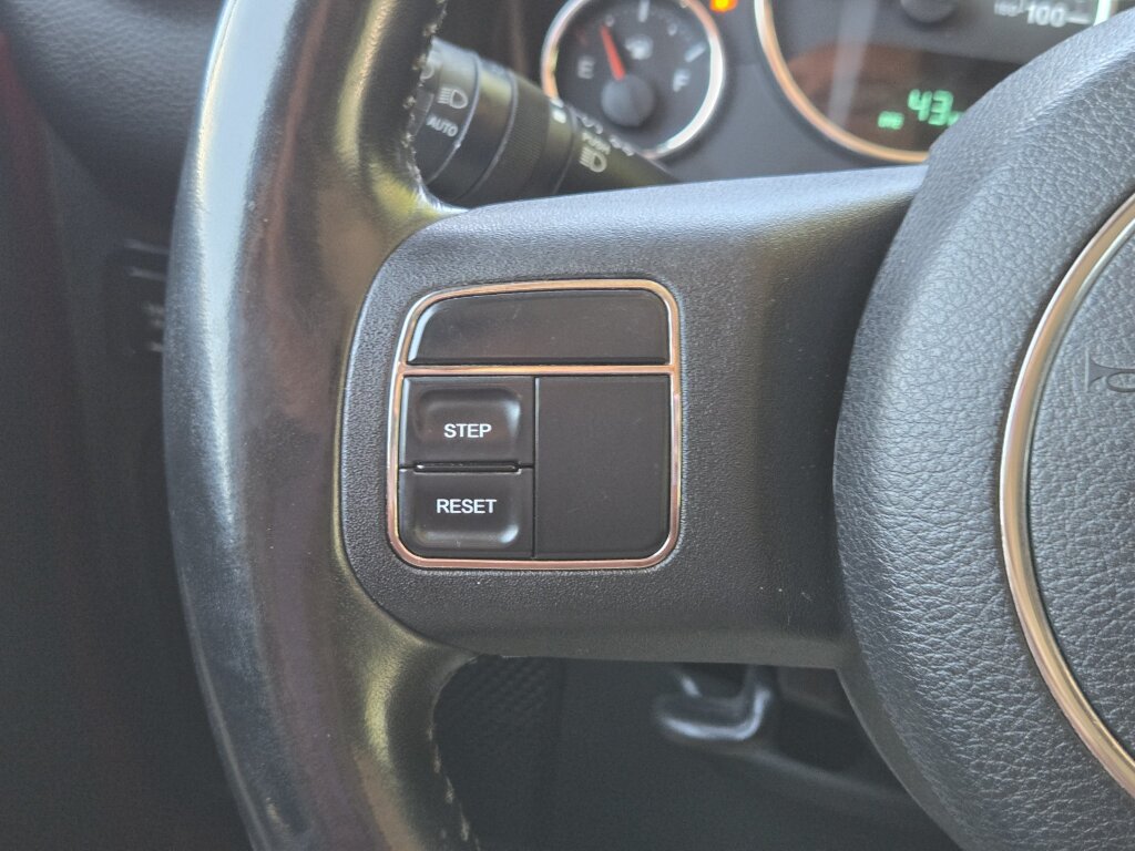 Used 2012 Jeep Wrangler Rubicon w/ PWR Convenience Group AWD/4WD image 17
