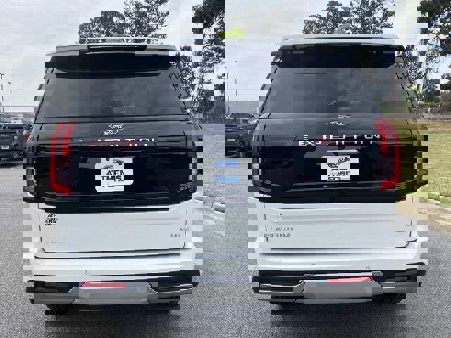 Used 2026 Ford Expedition Max Platinum w/ Platinum Ultimate Package AWD/4WD image 4