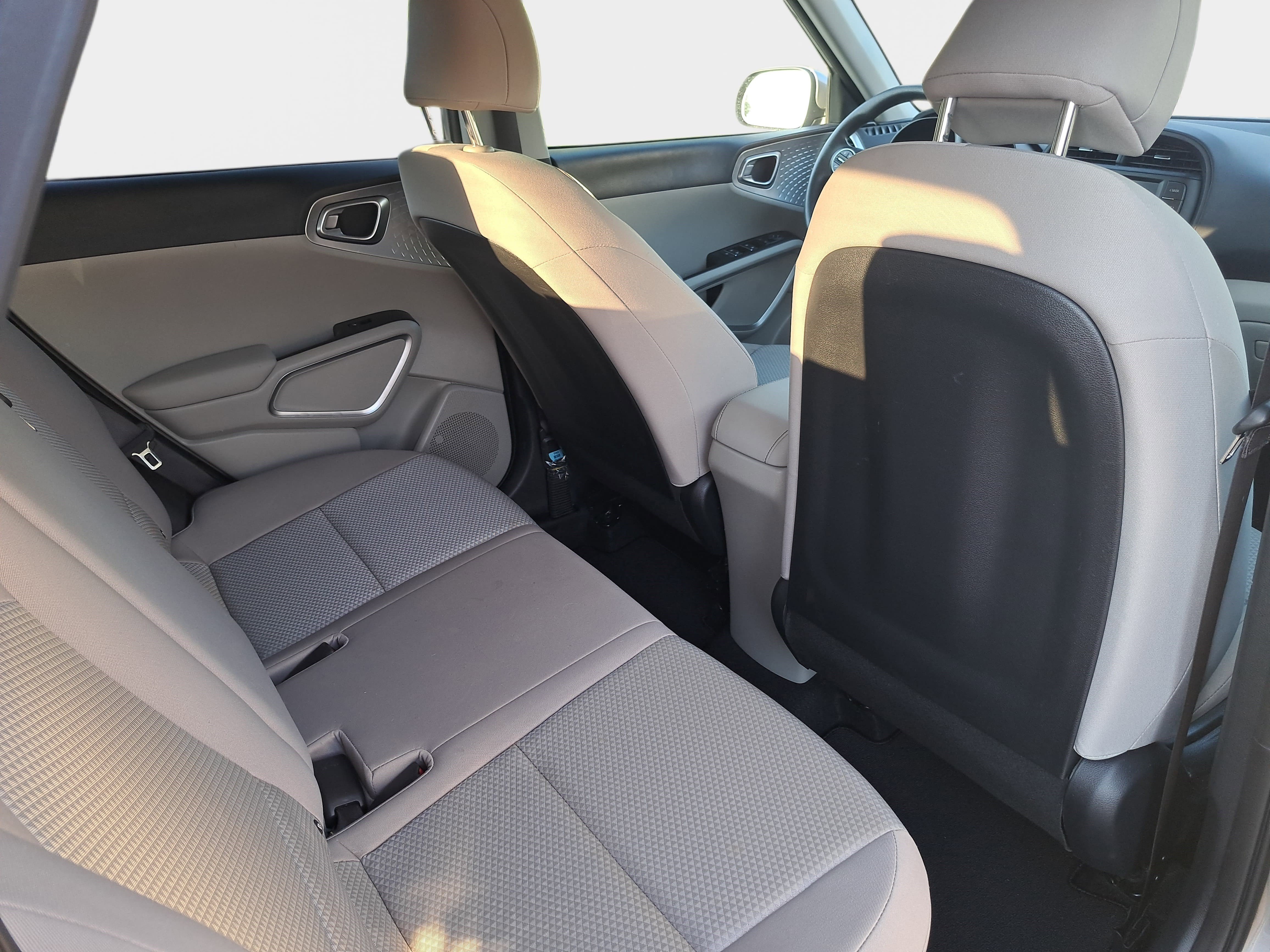 Used 2023 Kia Soul LX image 11