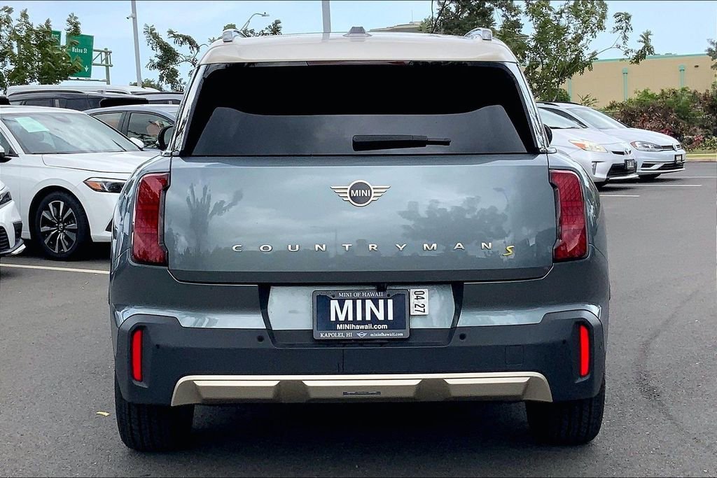 Certified 2025 MINI Cooper Countryman SE w/ Comfort Package Max image 5