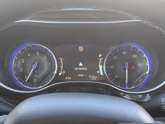 Used 2024 Chrysler Pacifica Limited image 36