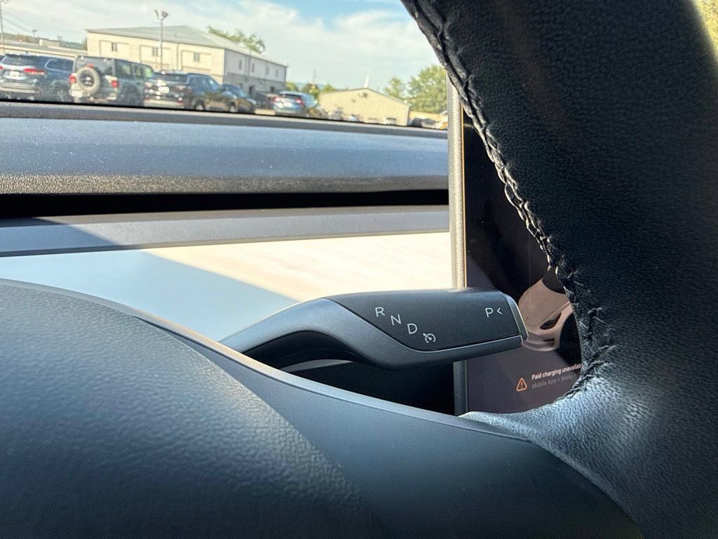 Used 2020 Tesla Model 3 Standard Range RWD image 16