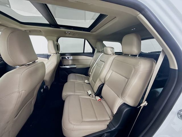 Used 2022 Ford Explorer XLT w/ Equipment Group 202A image 24