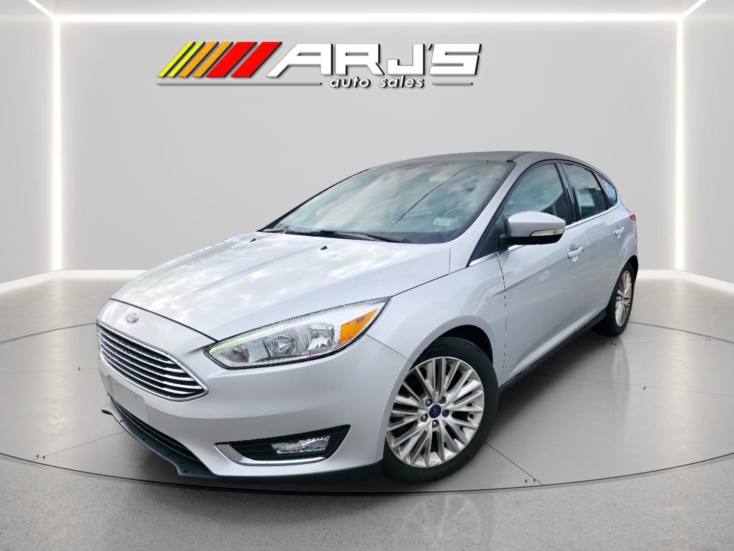 Used 2017 Ford Focus Titanium w/ Titanium Technology Package