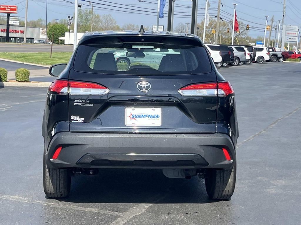 Used 2025 Toyota Corolla Cross L image 6