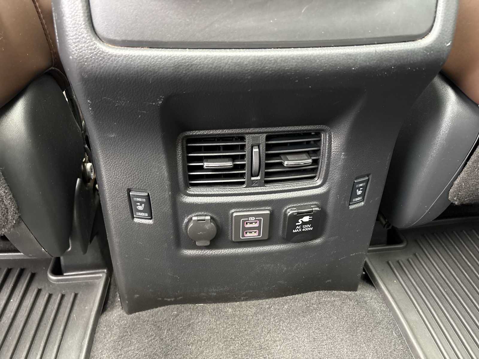 Used 2021 Nissan Titan Platinum Reserve w/ Moonroof Package AWD/4WD image 22