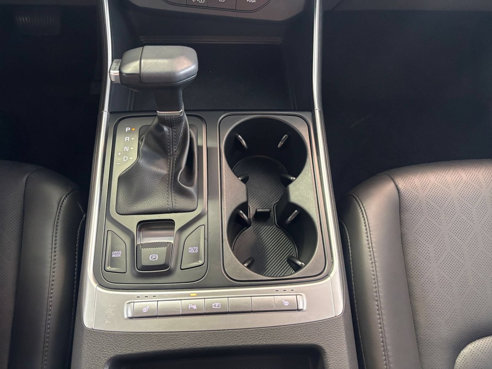 Used 2026 Kia Carnival FWD image 42