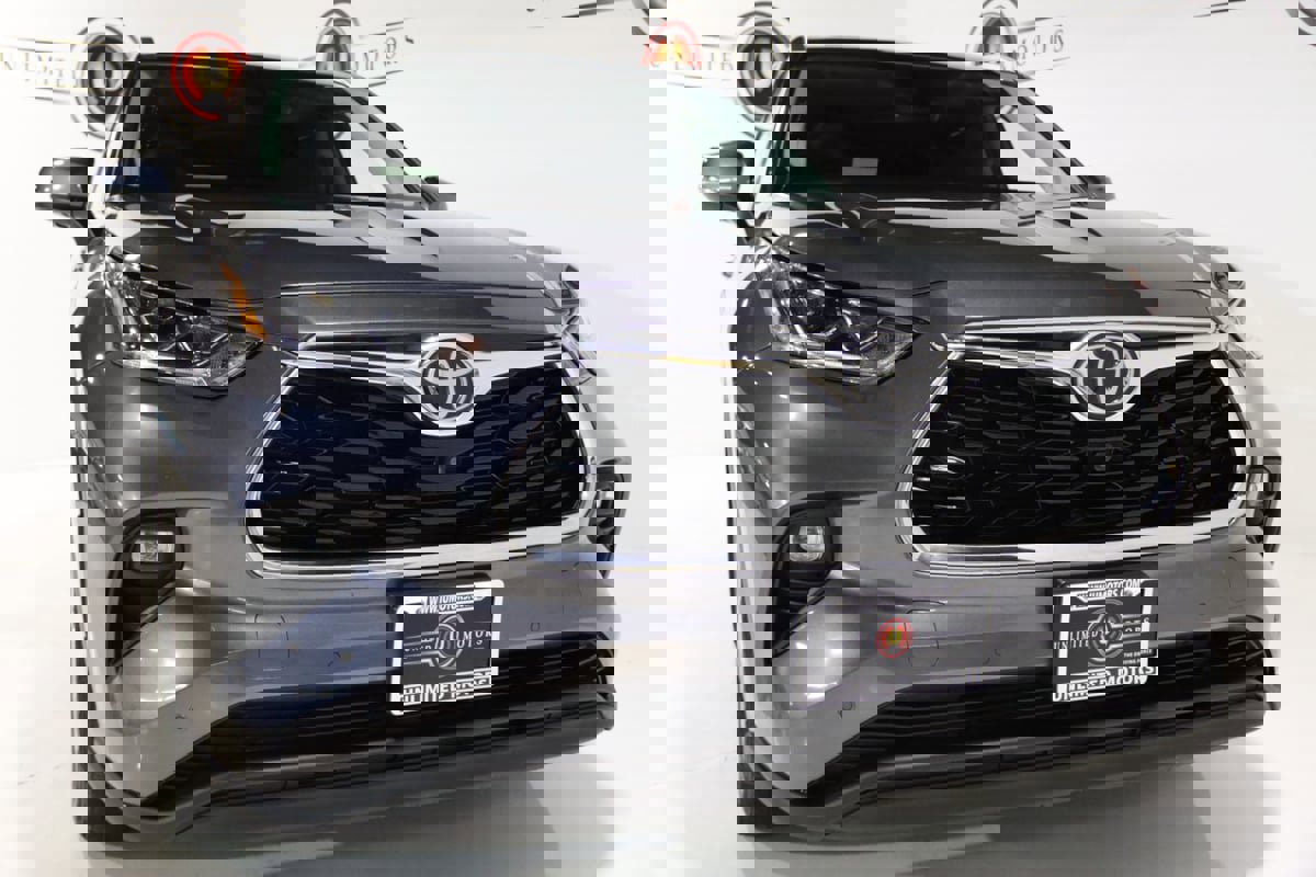 Used 2021 Toyota Highlander Limited image 25