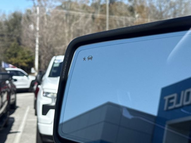 Used 2025 Chevrolet Silverado 1500 High Country w/ Technology Package image 37