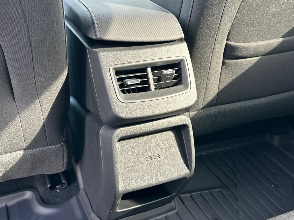 New 2026 Chevrolet Equinox EV LT w/ Comfort Package FWD image 16