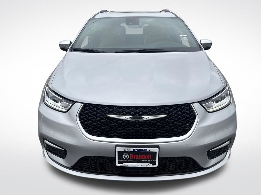 New 2026 Chrysler Pacifica Pinnacle image 8