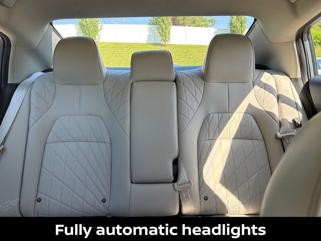 New 2026 Nissan Sentra SL FWD image 39