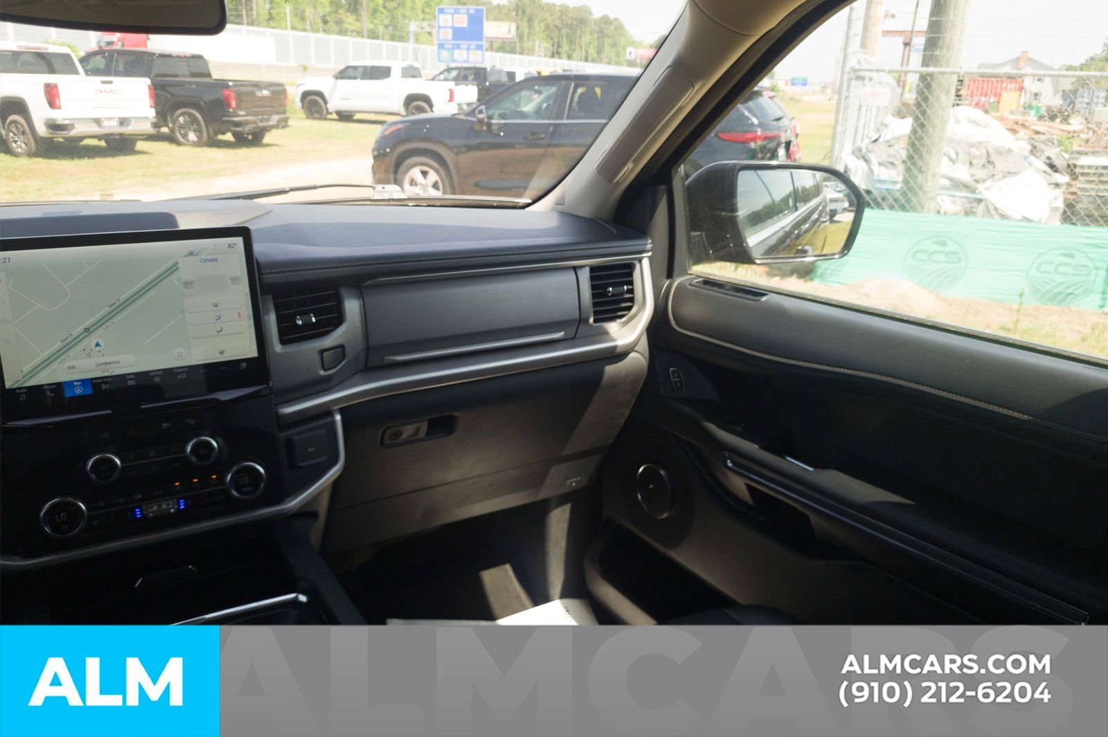 Used 2024 Ford Expedition XLT AWD/4WD image 20