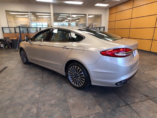 Used 2018 Ford Fusion SE w/ Fusion SE Technology Package AWD/4WD image 5