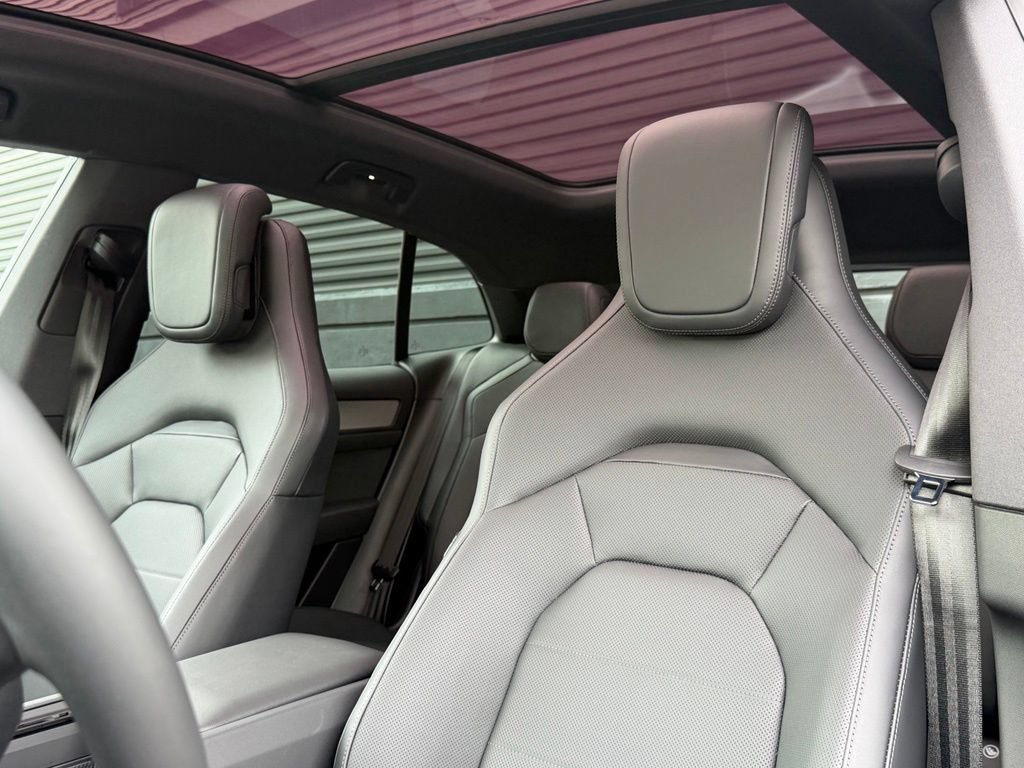 New 2026 Porsche Cayenne S AWD/4WD image 5
