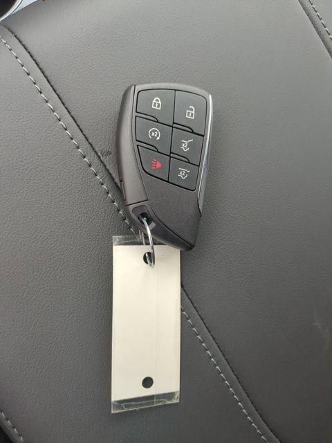 New 2026 Chevrolet Suburban LT w/ Comfort Package image 31