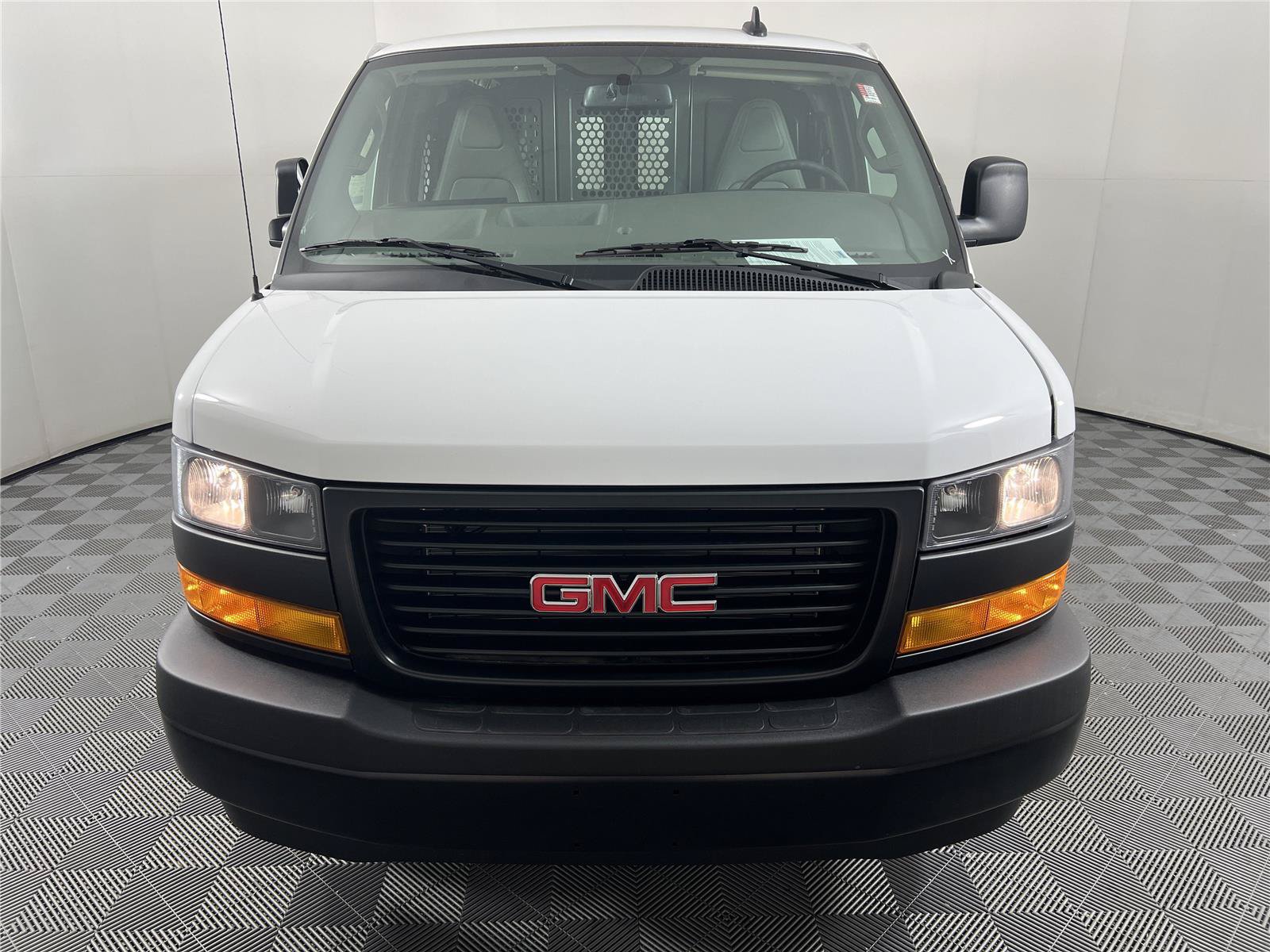 New 2025 GMC Savana 2500 w/ Driver Convenience Package RWD image 2