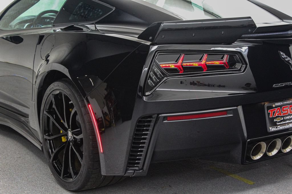 Used 2017 Chevrolet Corvette Grand Sport RWD image 9